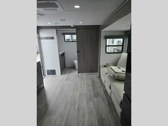 2026 Grand Design 2026 Grand Design Transcend Xplor - thumbnail 13