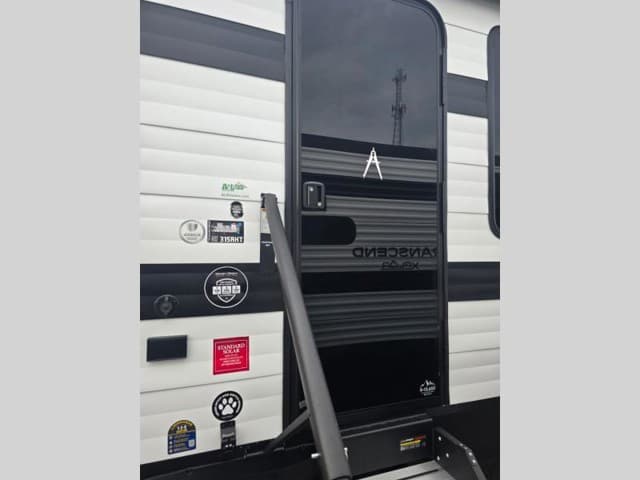 2026 Grand Design 2026 Grand Design Transcend - thumbnail 8