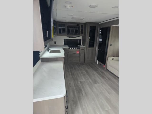 2026 Grand Design 2026 Grand Design Transcend - thumbnail 16