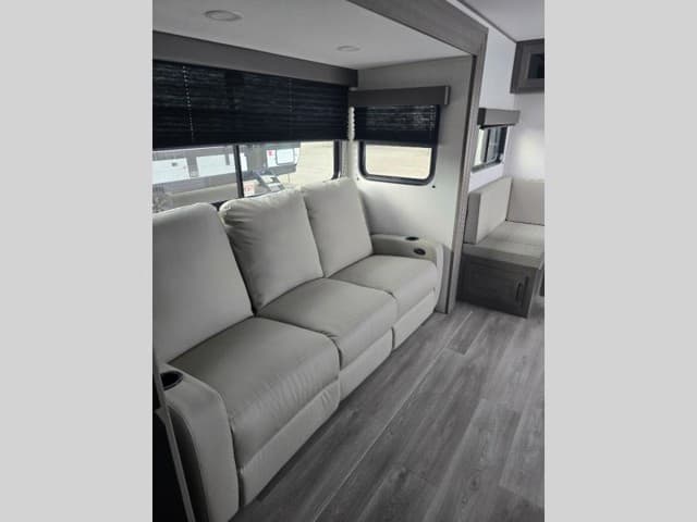 2026 Grand Design 2026 Grand Design Transcend - thumbnail 21