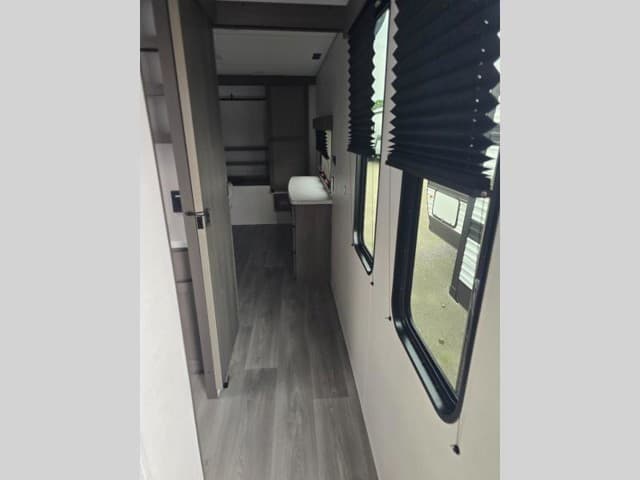 2026 Grand Design 2026 Grand Design Transcend - thumbnail 26