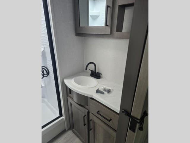 2026 Grand Design 2026 Grand Design Transcend - thumbnail 27