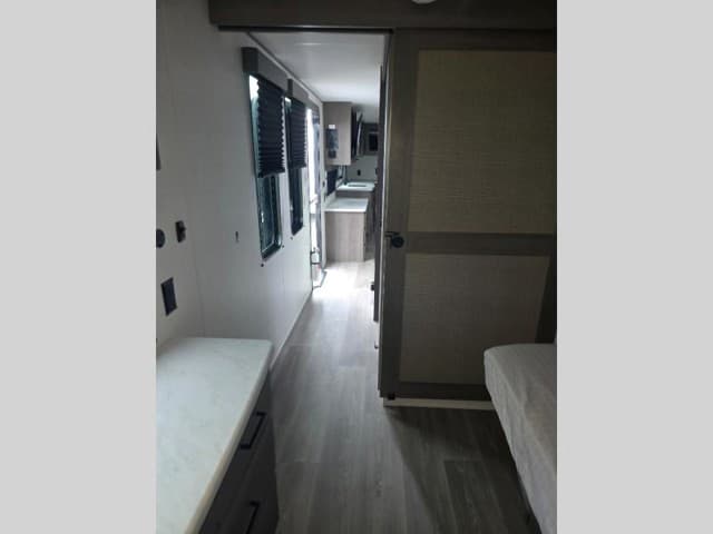 2026 Grand Design 2026 Grand Design Transcend - thumbnail 37