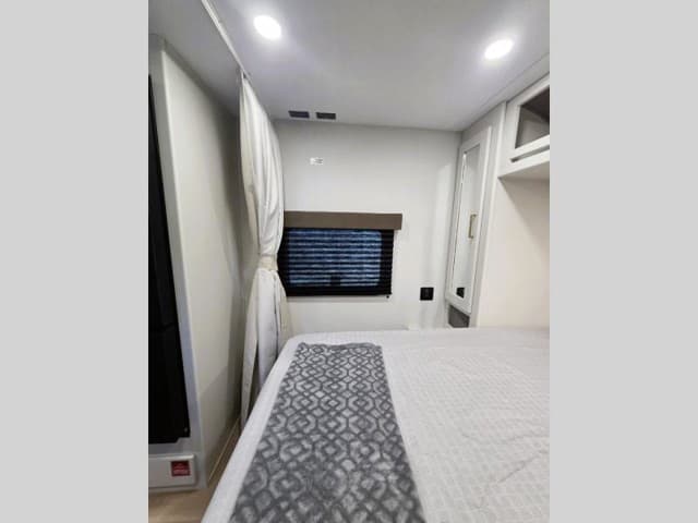 2026 Grand Design 2026 Grand Design Transcend Xplor - thumbnail 13