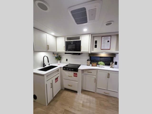 2026 Grand Design 2026 Grand Design Transcend Xplor - thumbnail 8