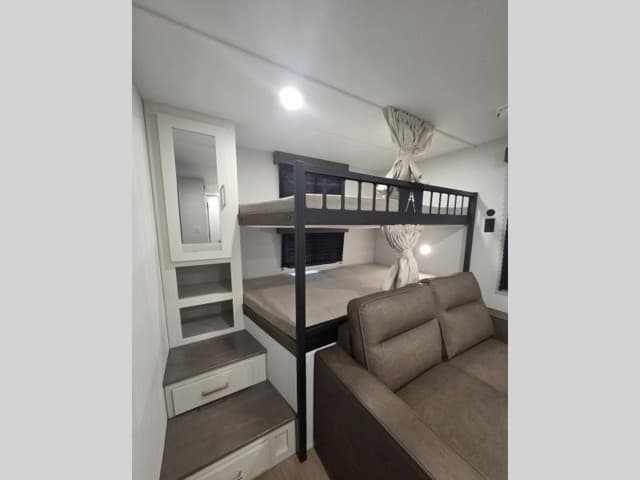 2026 Grand Design 2026 Grand Design Transcend - thumbnail 8