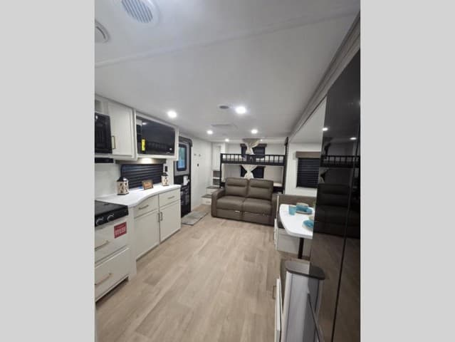 2026 Grand Design 2026 Grand Design Transcend - thumbnail 13