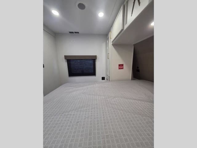 2026 Grand Design 2026 Grand Design Transcend - thumbnail 21