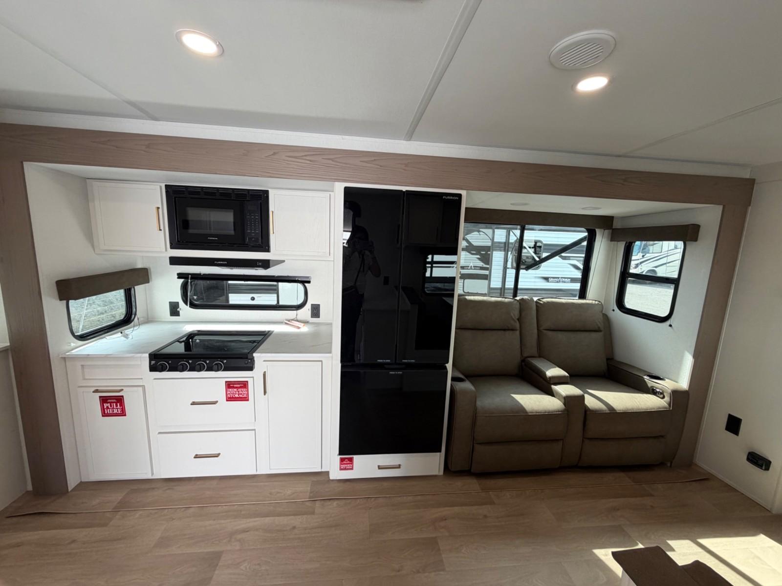 2026 Grand Design 2026 Grand Design Transcend Xplor - thumbnail 11