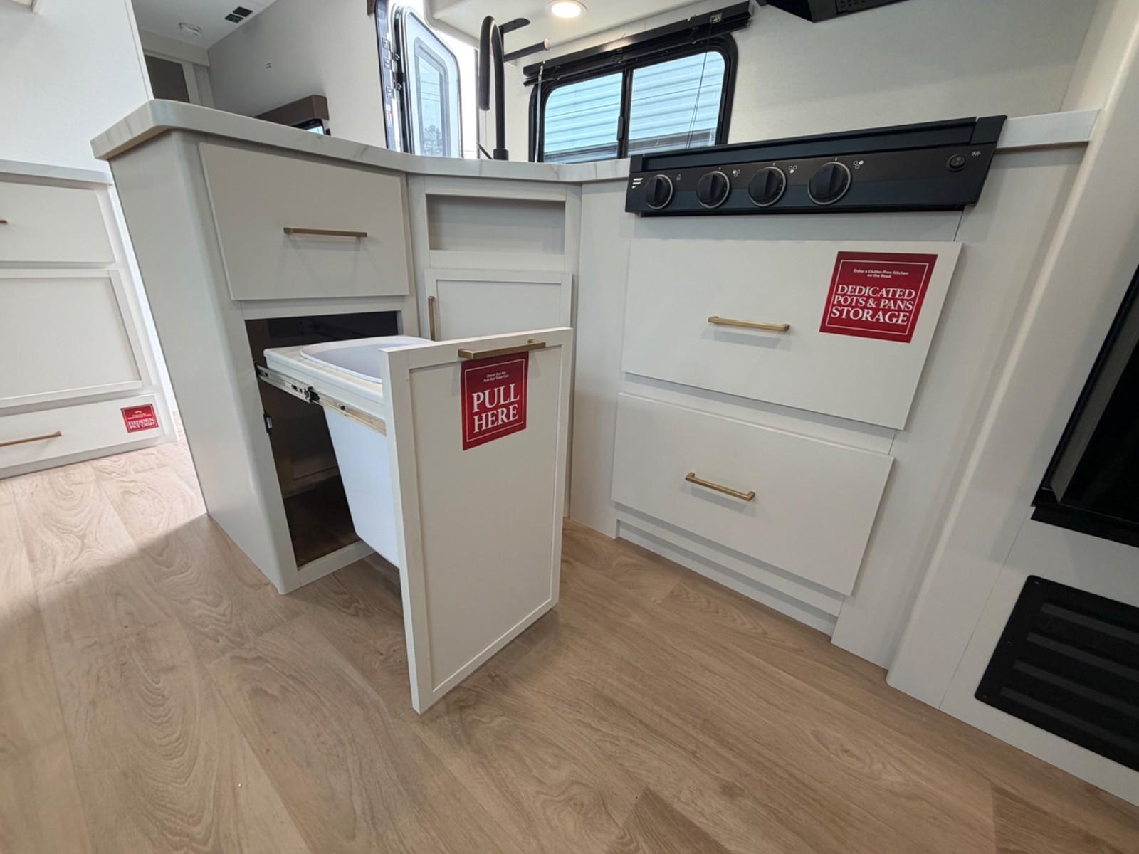 2026 Grand Design 2026 Grand Design Transcend - thumbnail 12