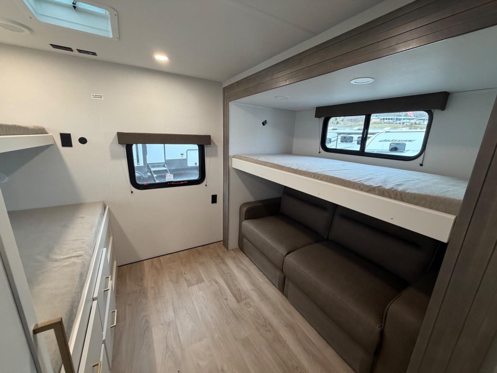 2026 Grand Design 2026 Grand Design Transcend - thumbnail 14