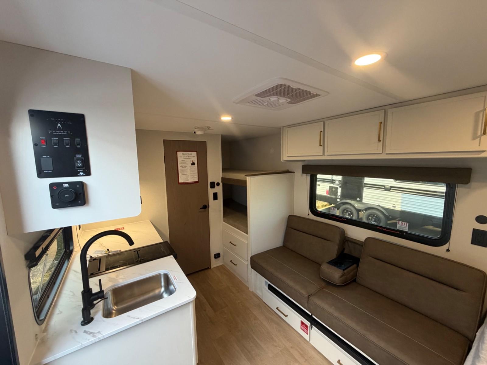 2026 Grand Design 2026 Grand Design Transcend One - thumbnail 10