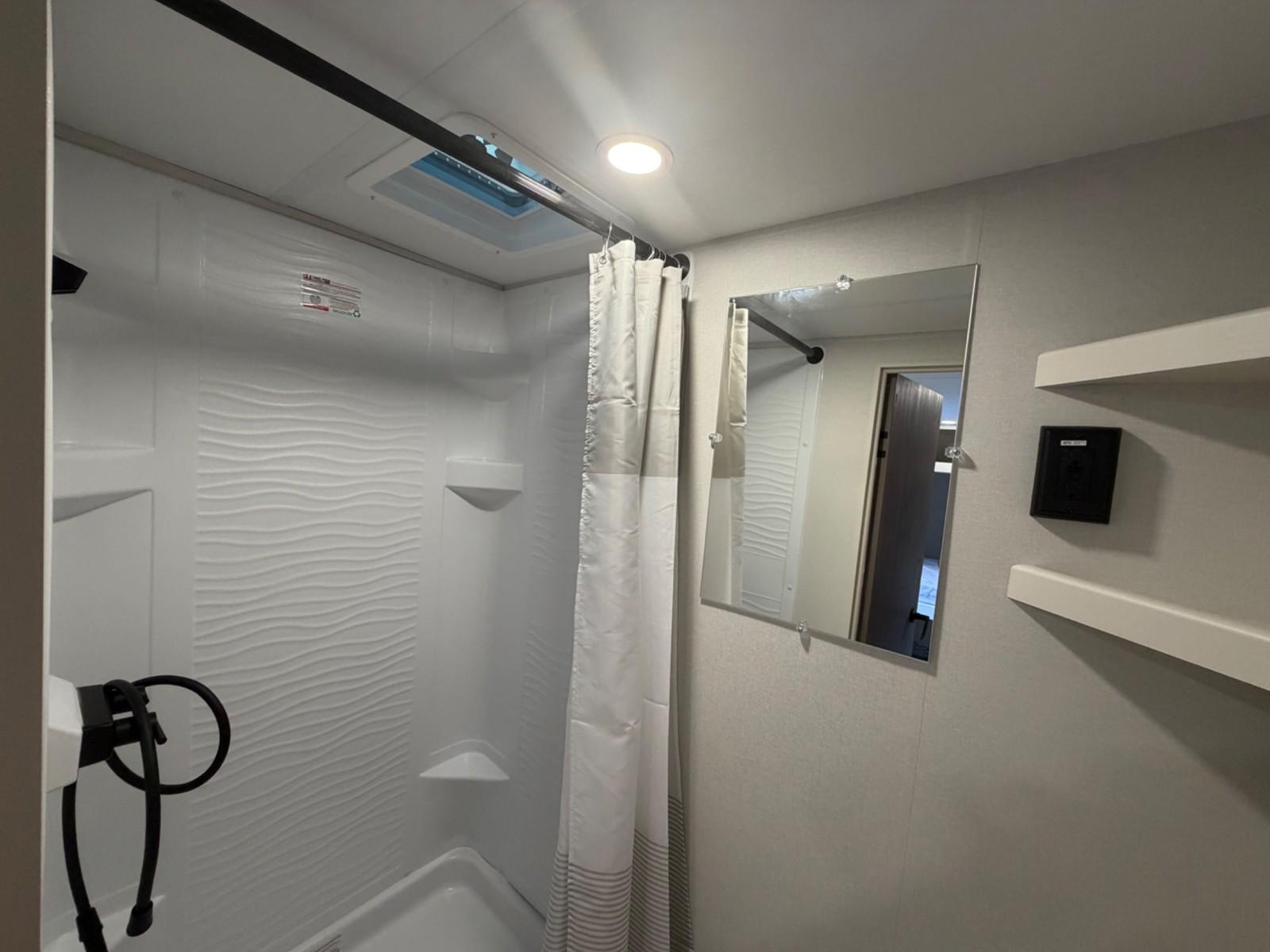 2026 Grand Design 2026 Grand Design Transcend One - thumbnail 13