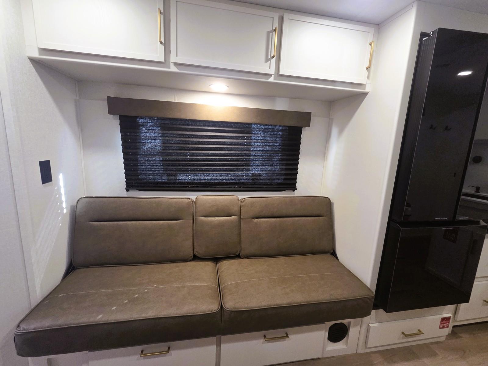 2026 Grand Design 2026 Grand Design Transcend Xplor - thumbnail 9