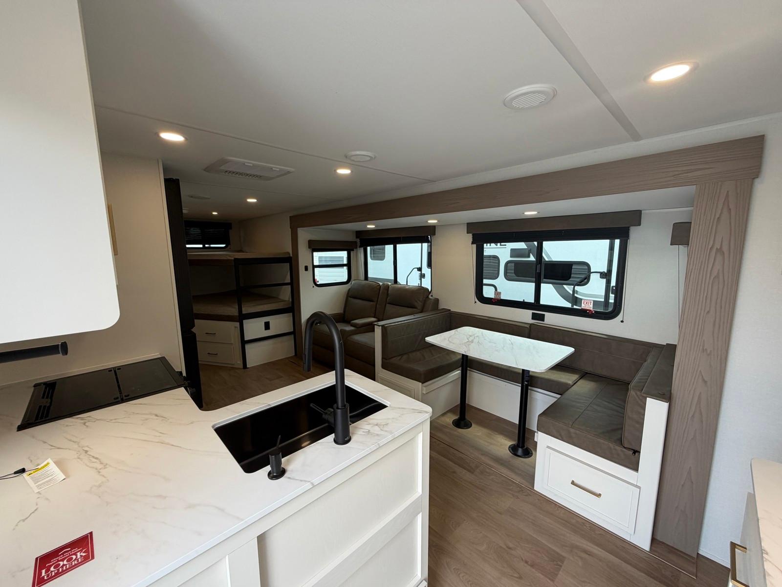 2027 Grand Design 2027 Grand Design Transcend Xplor - thumbnail 9