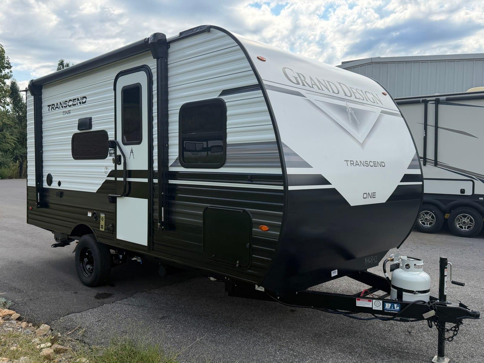 2027 Grand Design Transcend One 151BH