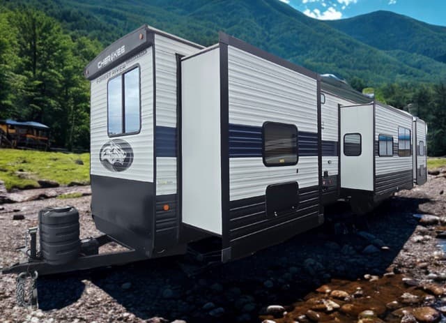 2025 Forest River 2025 Forest River Cherokee Timberwolf - thumbnail 4