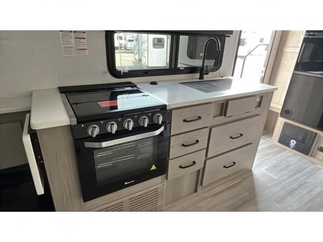 2024 Forest River 2024 Forest River Rockwood Mini Lite - thumbnail 15