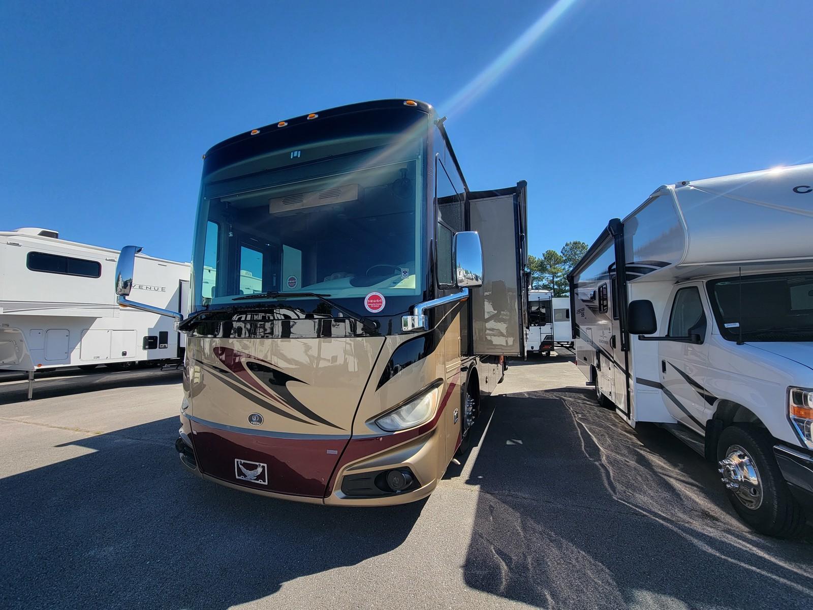 2018 Tiffin 2018 Tiffin Phaeton - thumbnail 3