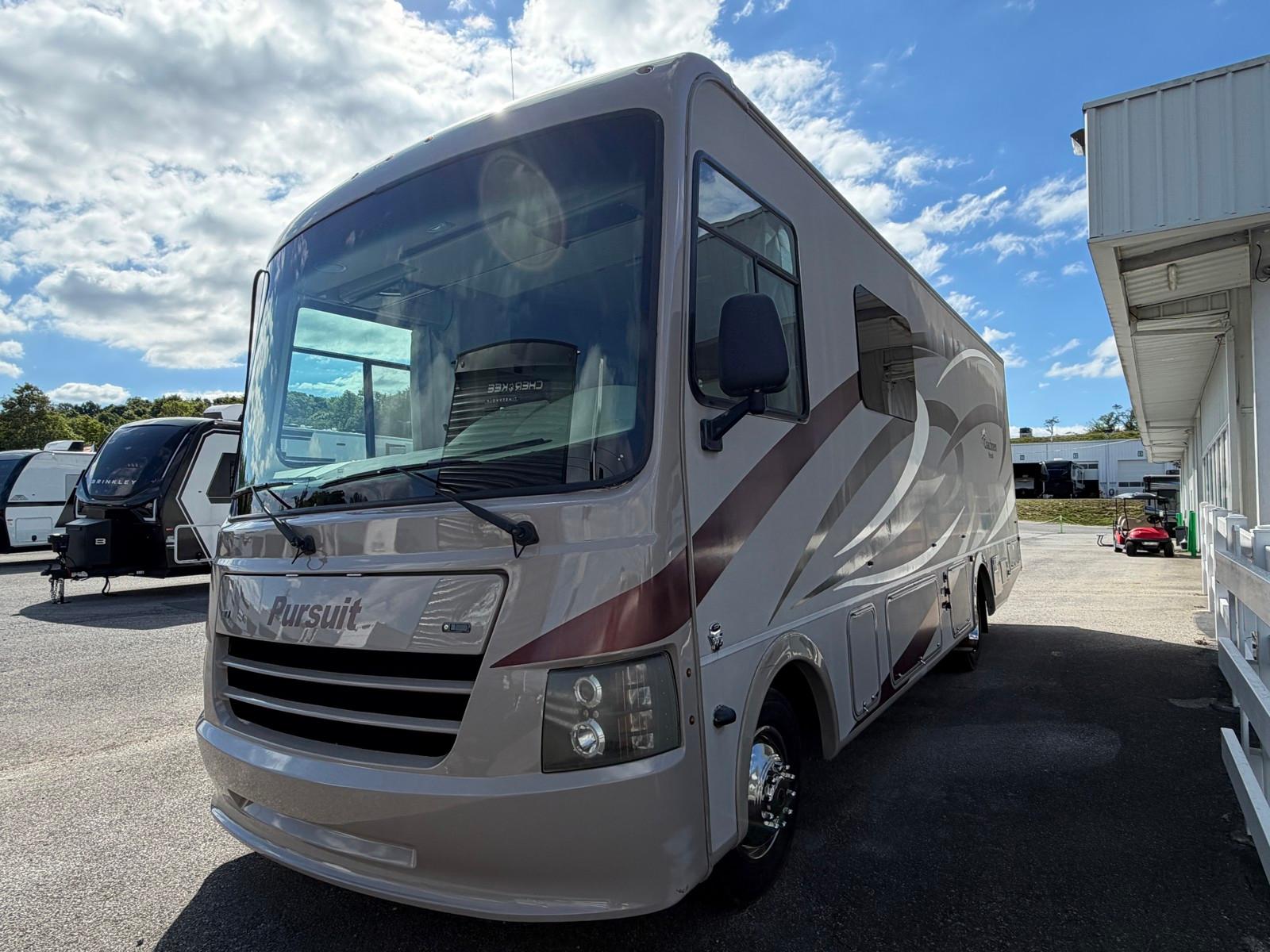 2015 Coachmen 2015 Coachmen Pursuit - thumbnail 3