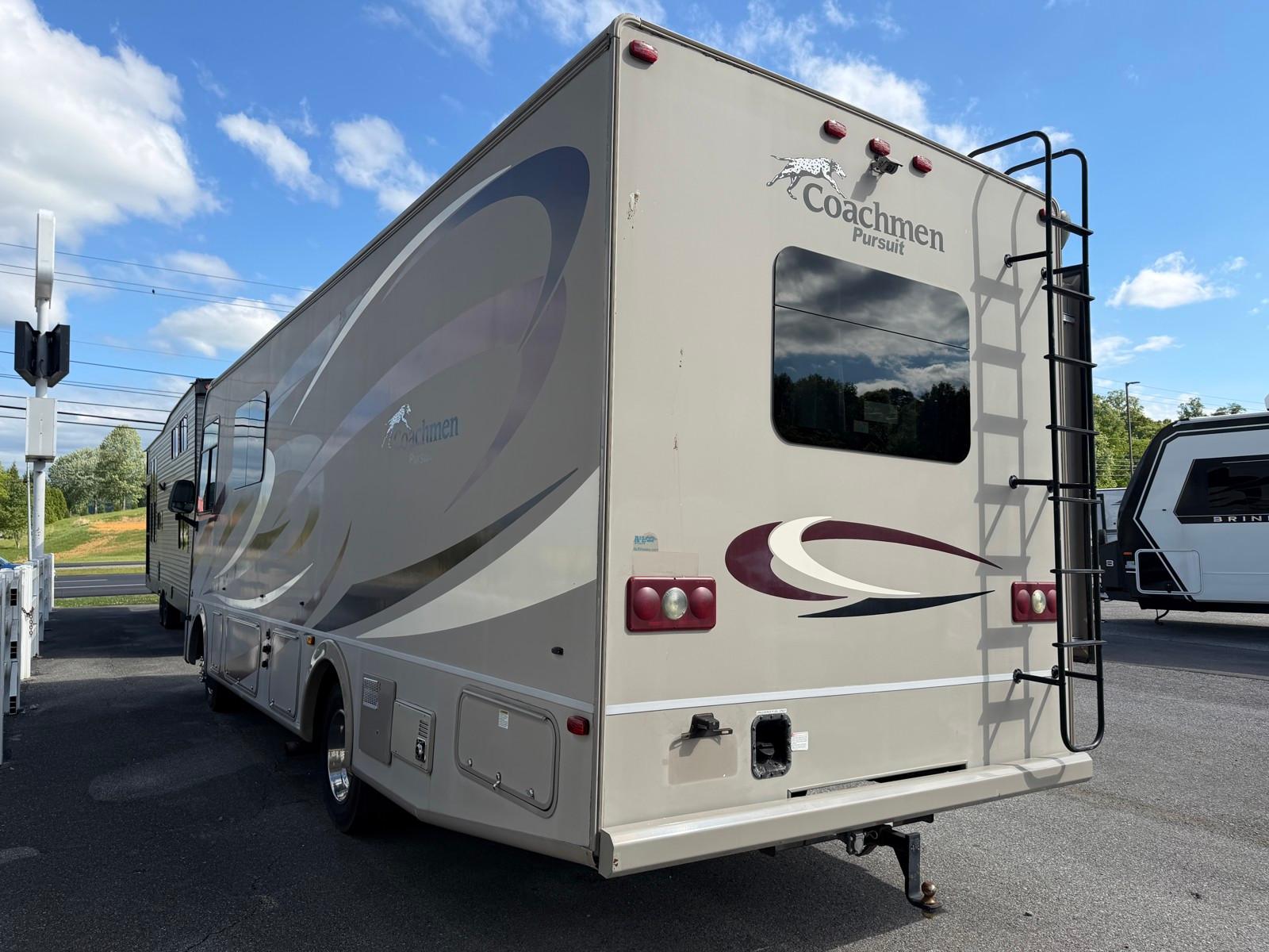 2015 Coachmen 2015 Coachmen Pursuit - thumbnail 4