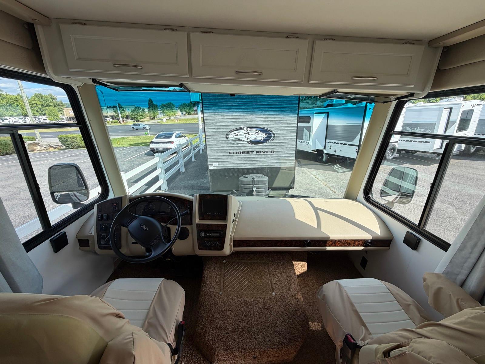 2015 Coachmen 2015 Coachmen Pursuit - thumbnail 8