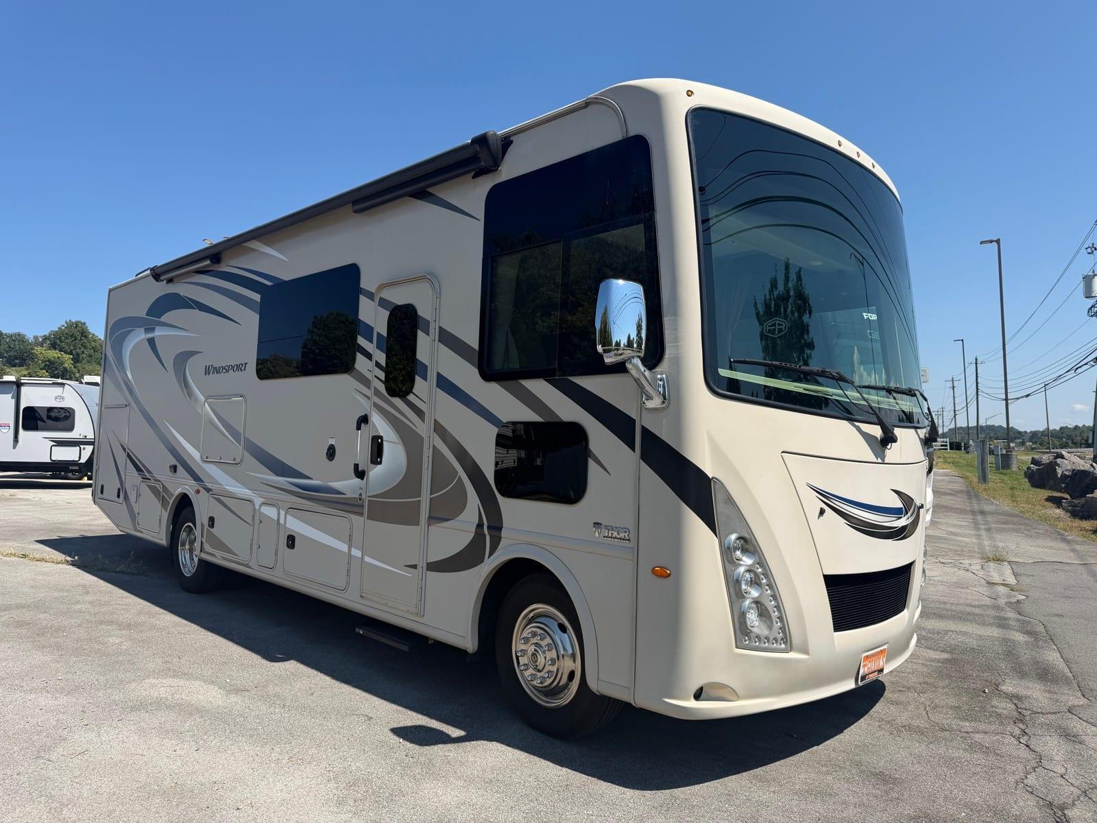 2019 Thor Motor Coach Windsport 29M