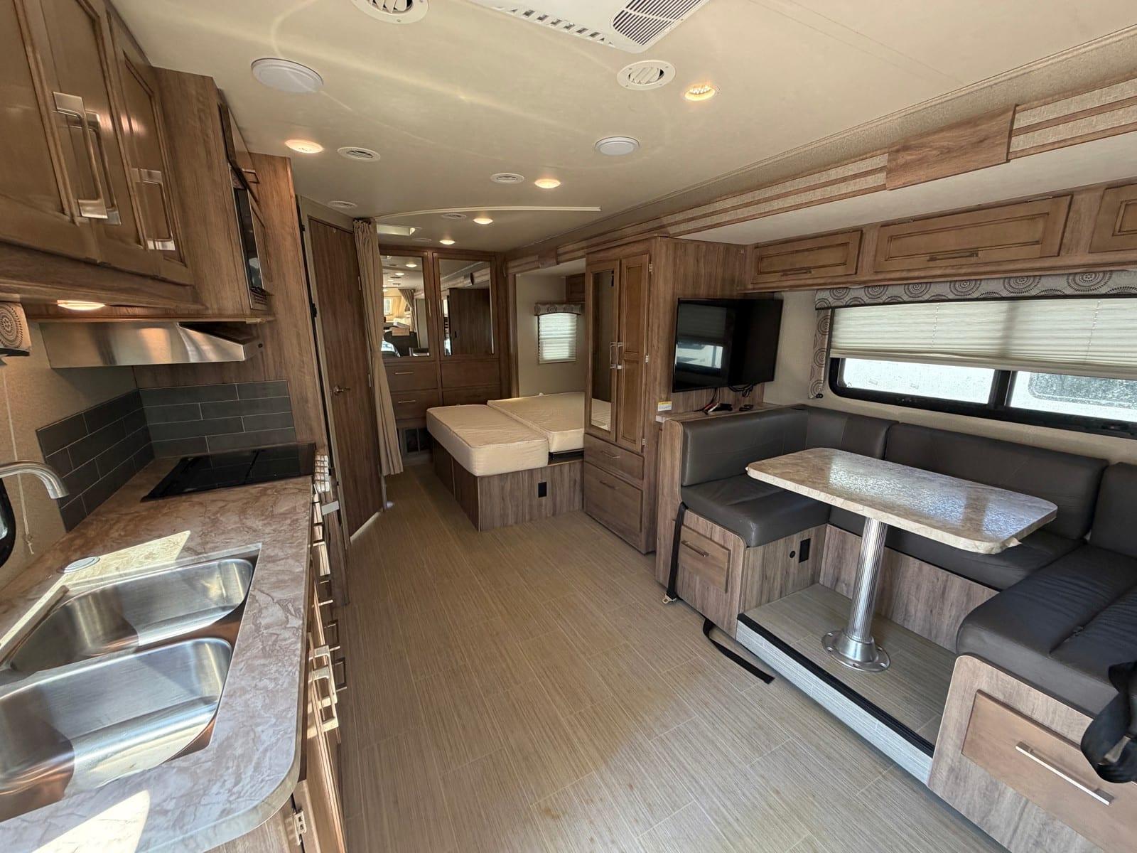 2020 Entegra Coach 2020 Entegra Coach Odyssey - thumbnail 9