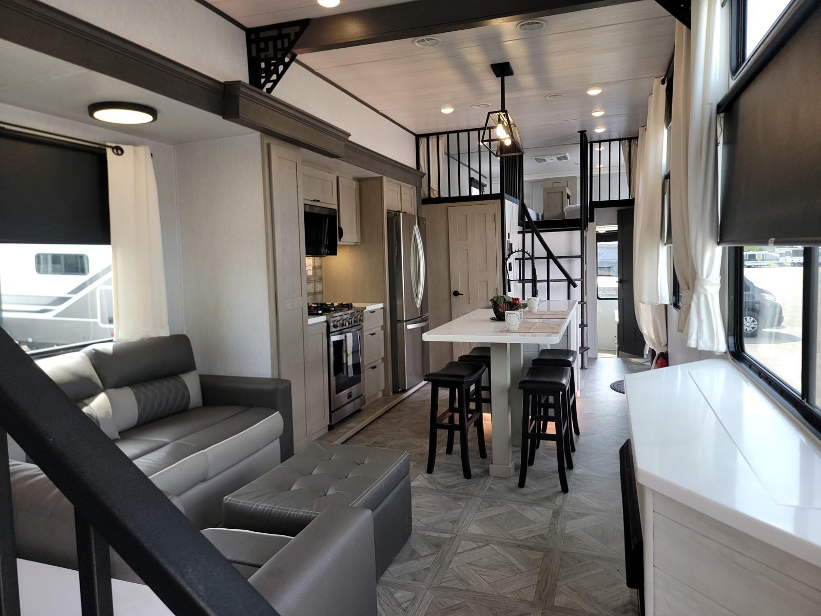 2024 Forest River 2024 Forest River Salem Grand Villa - thumbnail 11