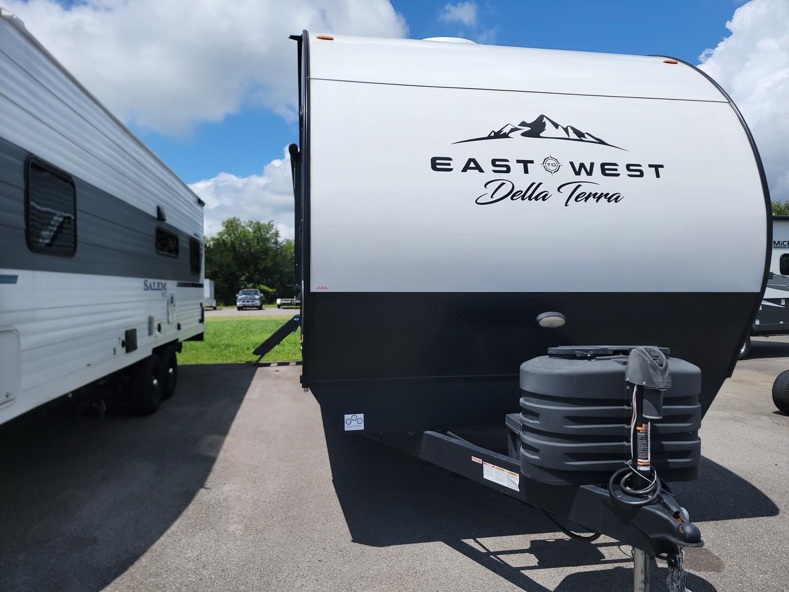 2025 East To West Della Terra 300DB