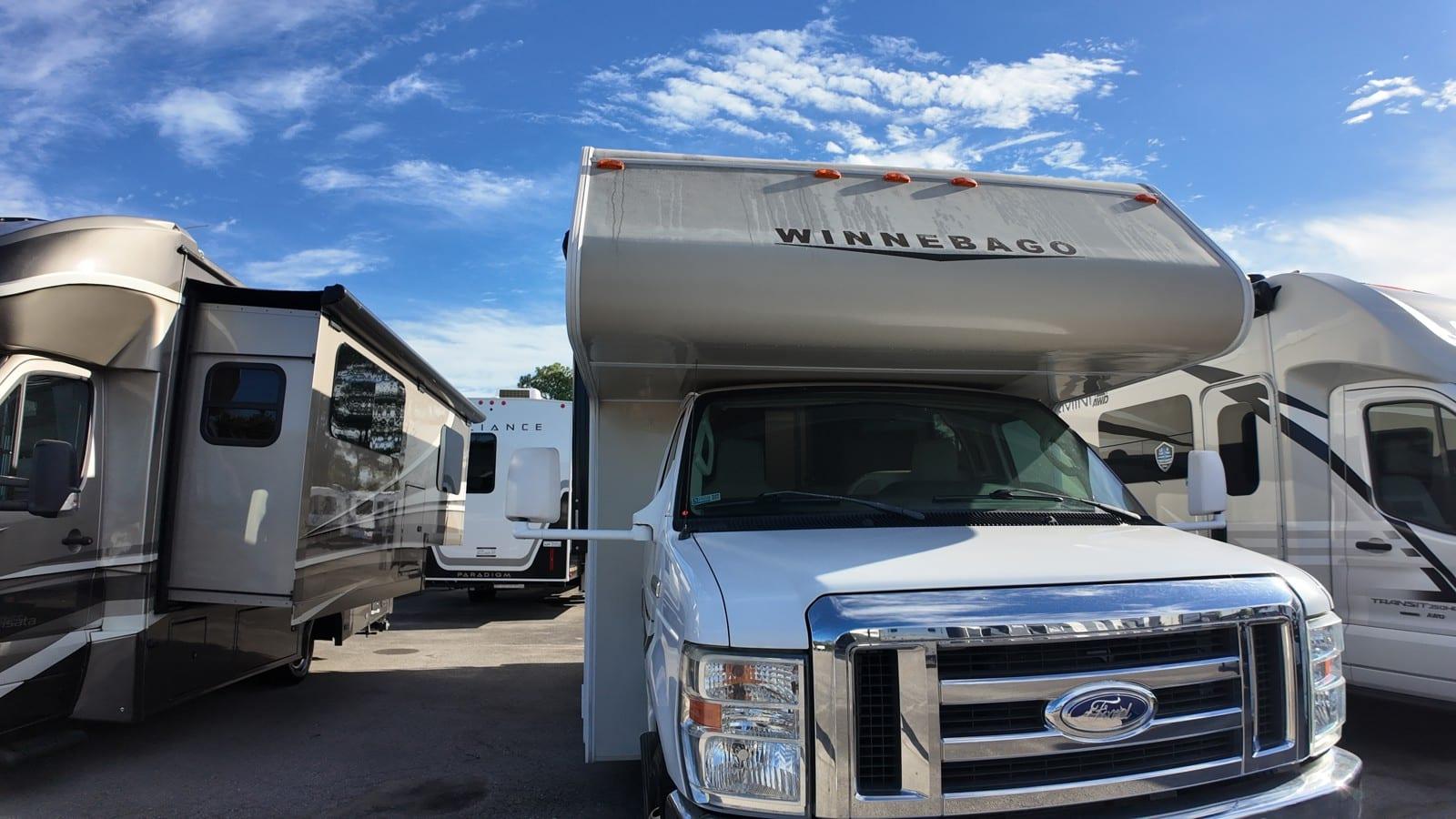 2015 Winnebago Minnie Winnie 22R