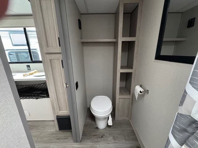 2024 Coachmen 2024 Coachmen Catalina Summit Series 7 - thumbnail 9