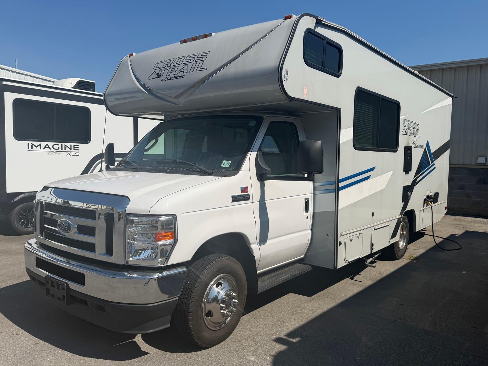 2022 Coachmen 2022 Coachmen Cross Trail XL - thumbnail 4