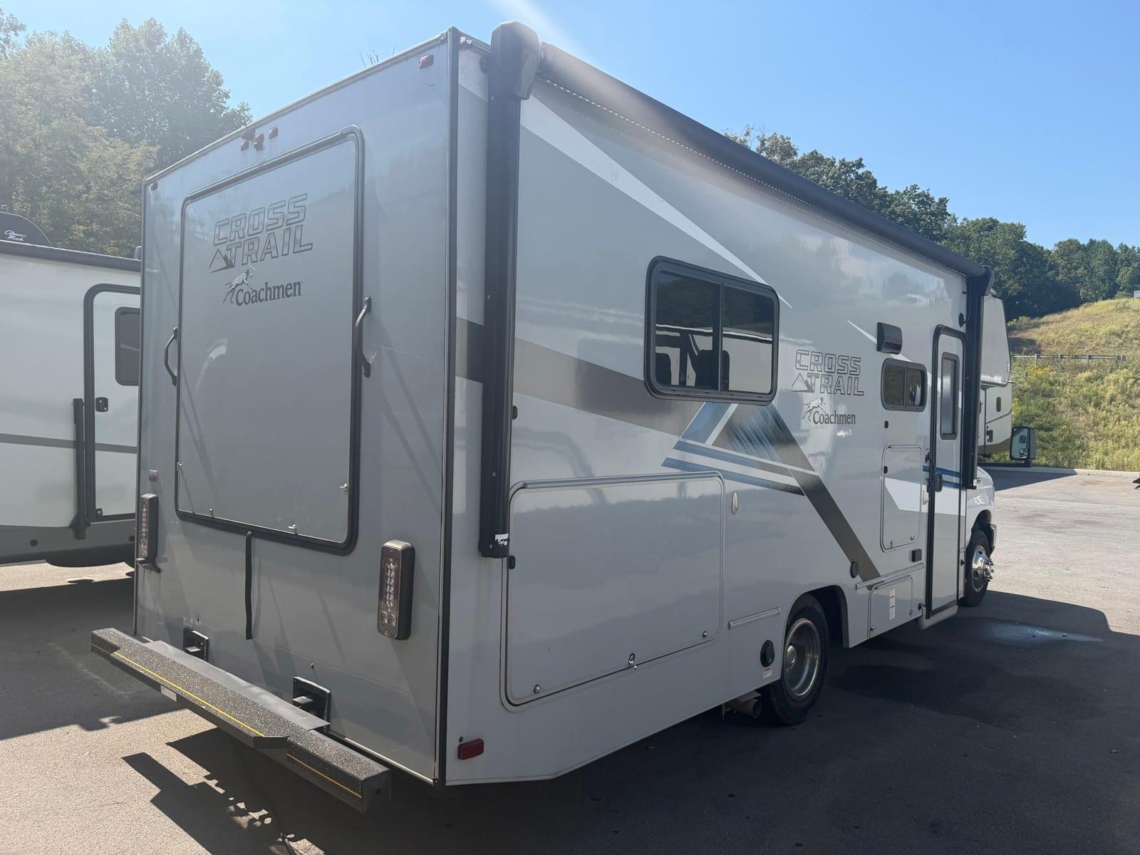 2022 Coachmen 2022 Coachmen Cross Trail XL - thumbnail 6