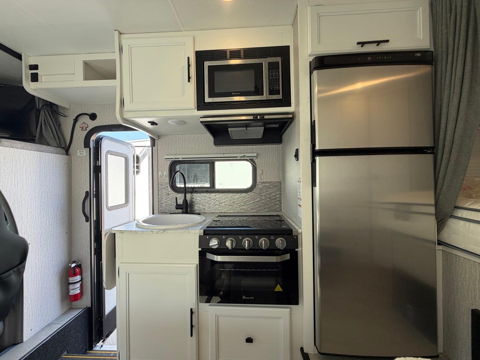 2022 Coachmen 2022 Coachmen Cross Trail XL - thumbnail 12