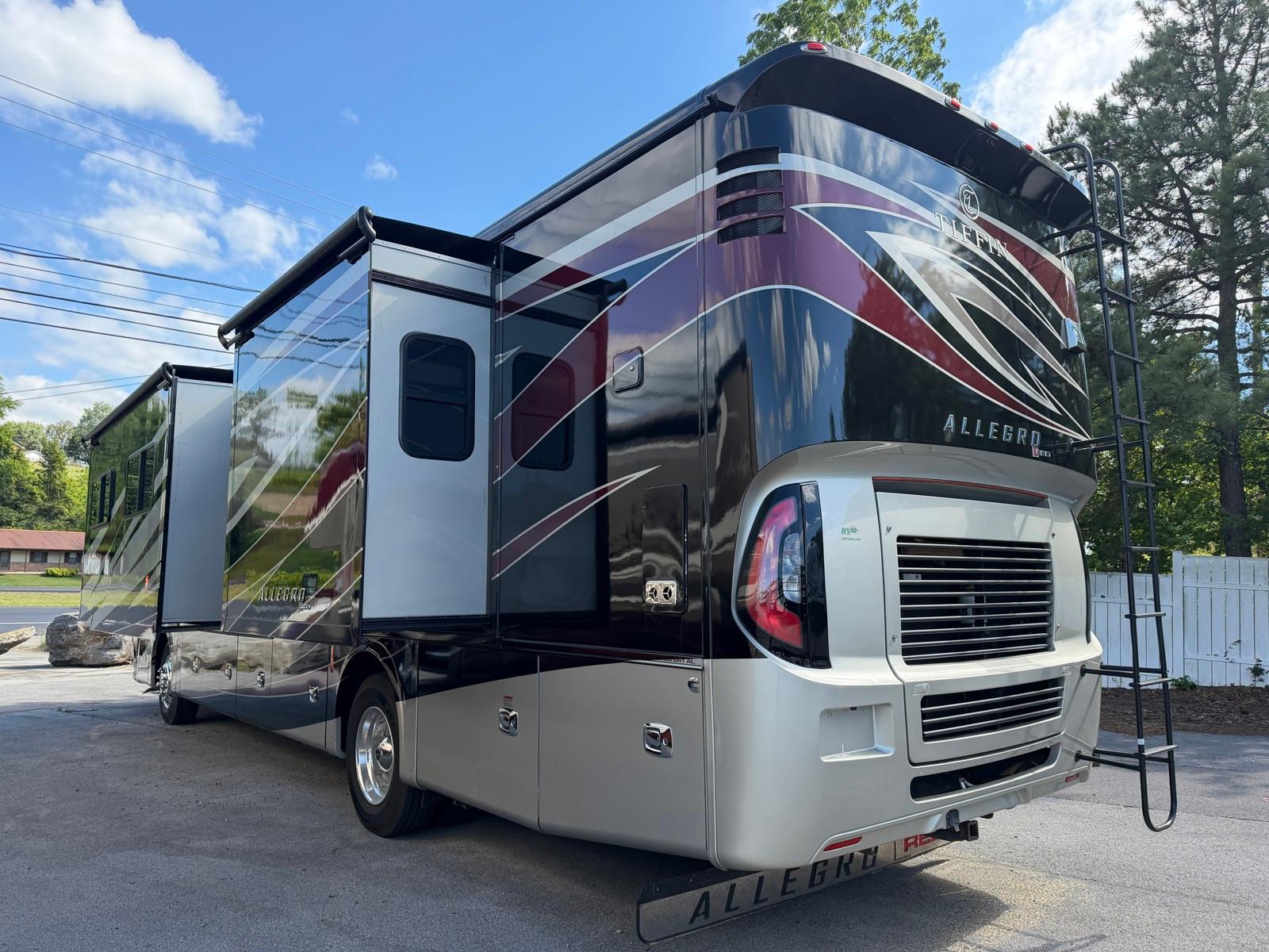 2018 Tiffin 2018 Tiffin Allegro Red - thumbnail 4