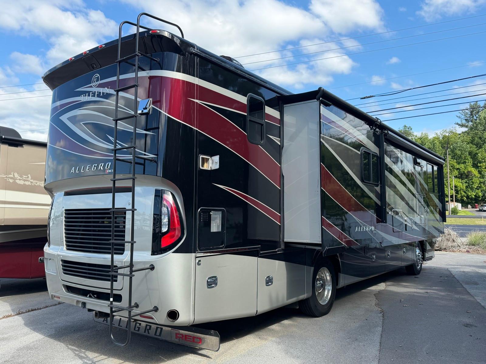 2018 Tiffin 2018 Tiffin Allegro Red - thumbnail 5