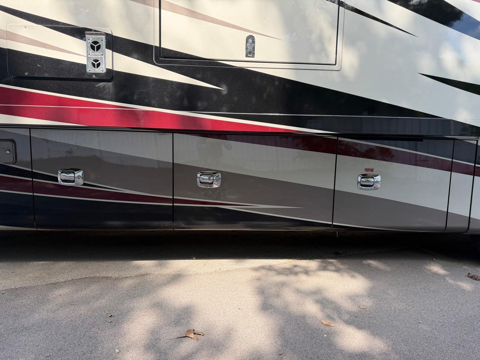 2018 Tiffin 2018 Tiffin Allegro Red - thumbnail 7