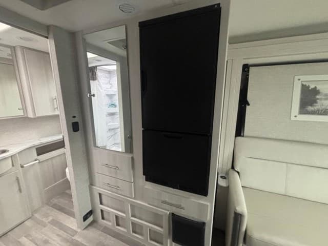 2025 Thor Motor Coach 2025 Thor Motor Coach Compass - thumbnail 23