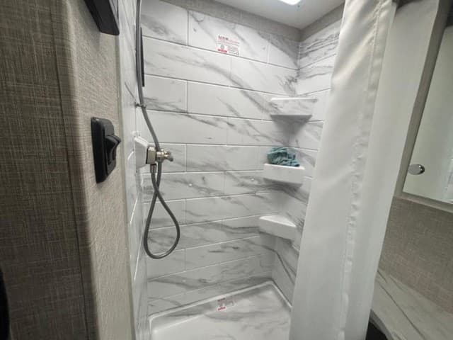 2025 Thor Motor Coach 2025 Thor Motor Coach Compass - thumbnail 35