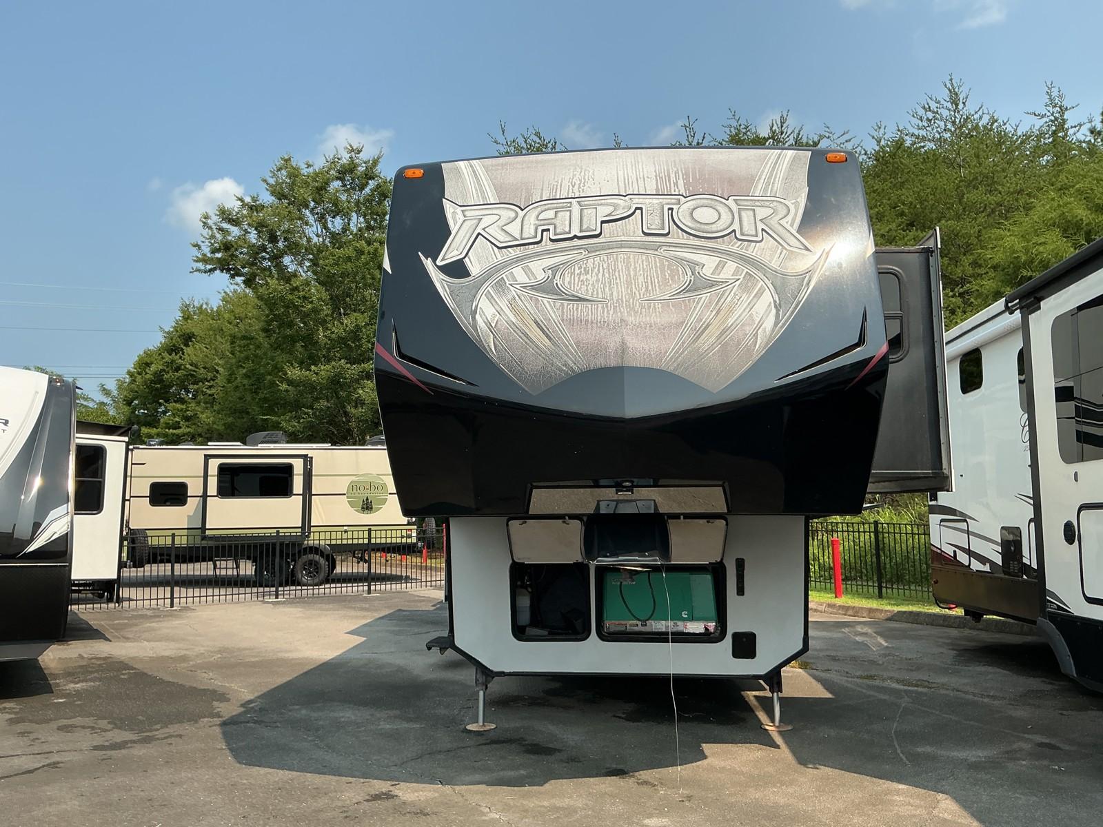 2015 Keystone 2015 Keystone Raptor - thumbnail 25