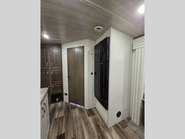 2023 Keystone RV 2023 Keystone RV Cougar - thumbnail 11