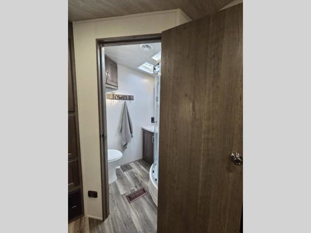 2023 Keystone RV 2023 Keystone RV Cougar - thumbnail 12