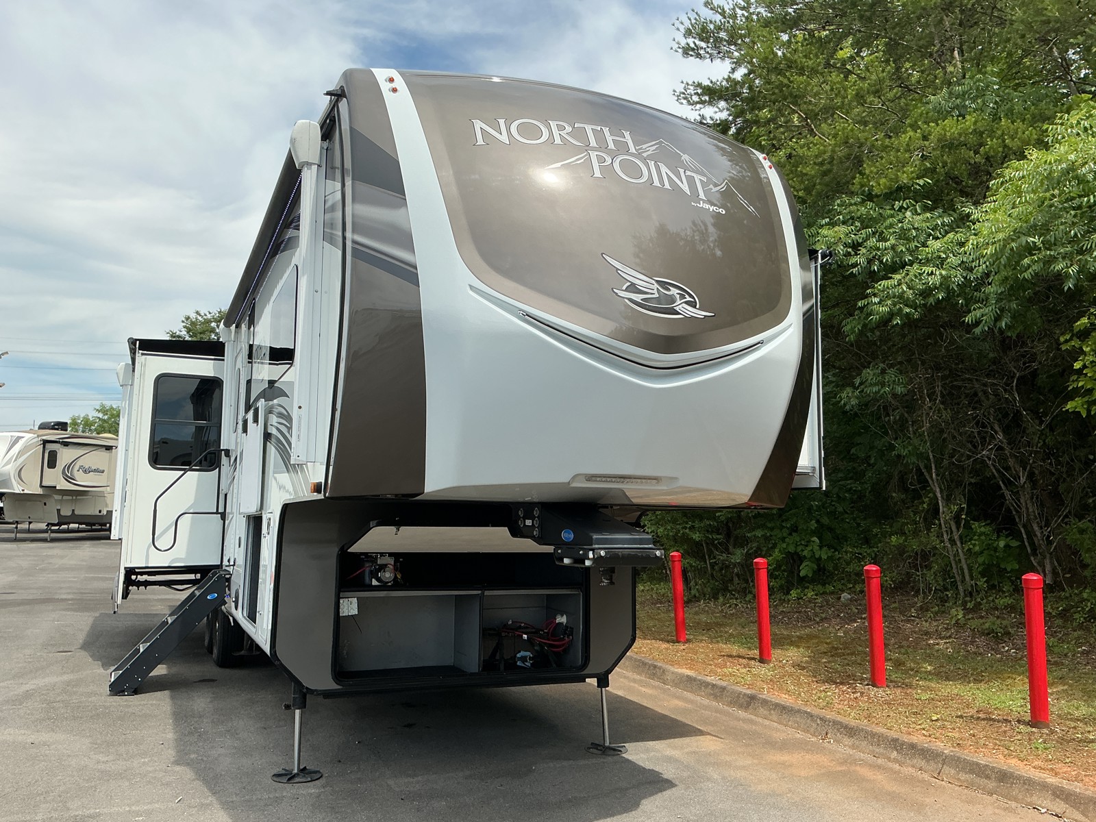 2021 Jayco 2021 Jayco North Point - thumbnail 3