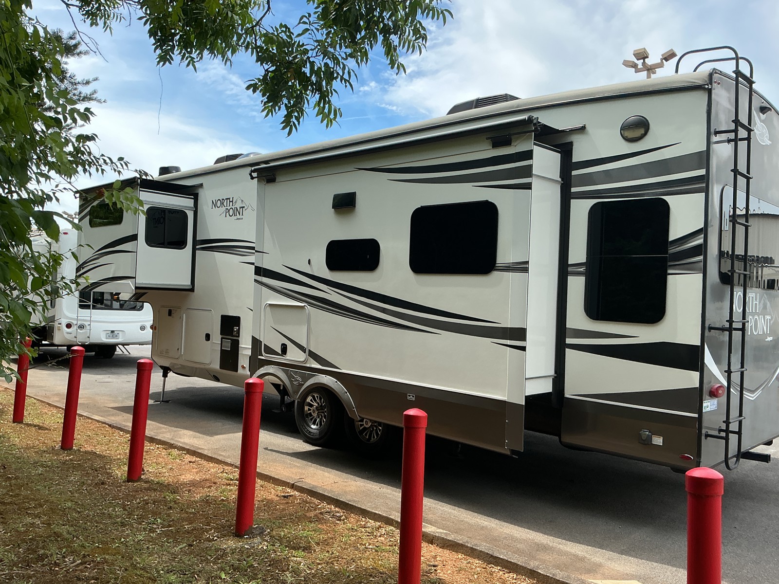 2021 Jayco 2021 Jayco North Point - thumbnail 4