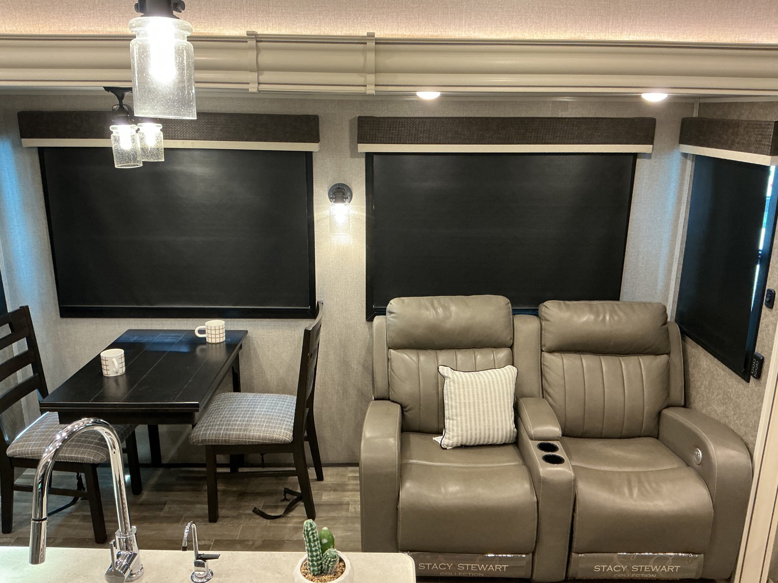 2021 Jayco 2021 Jayco North Point - thumbnail 15