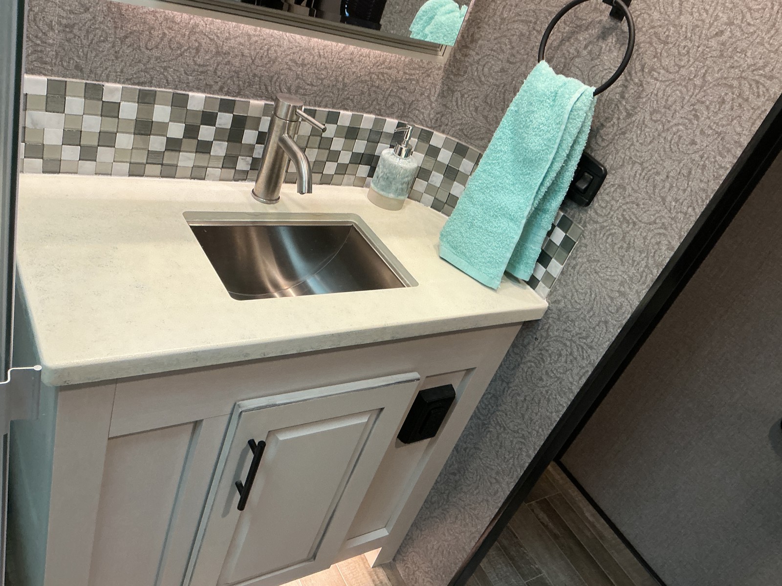 2021 Jayco 2021 Jayco North Point - thumbnail 24