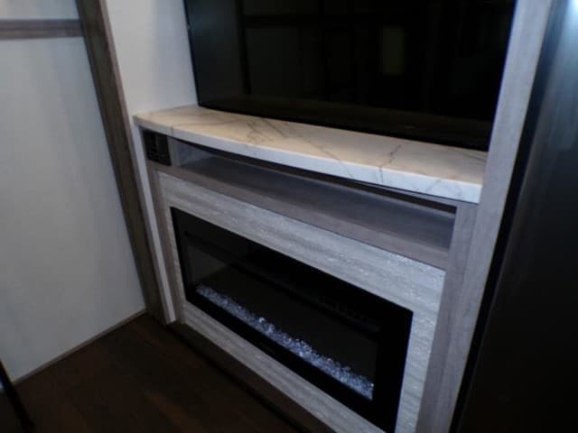 2023 Dutchmen 2023 Dutchmen Voltage - thumbnail 21