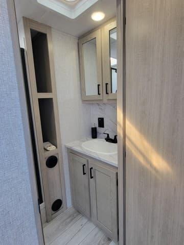 2024 East to West 2024 East to West Alta - thumbnail 41