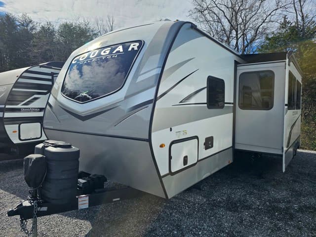 2024 Keystone RV 2024 Keystone RV Keystone Cougar - thumbnail 4